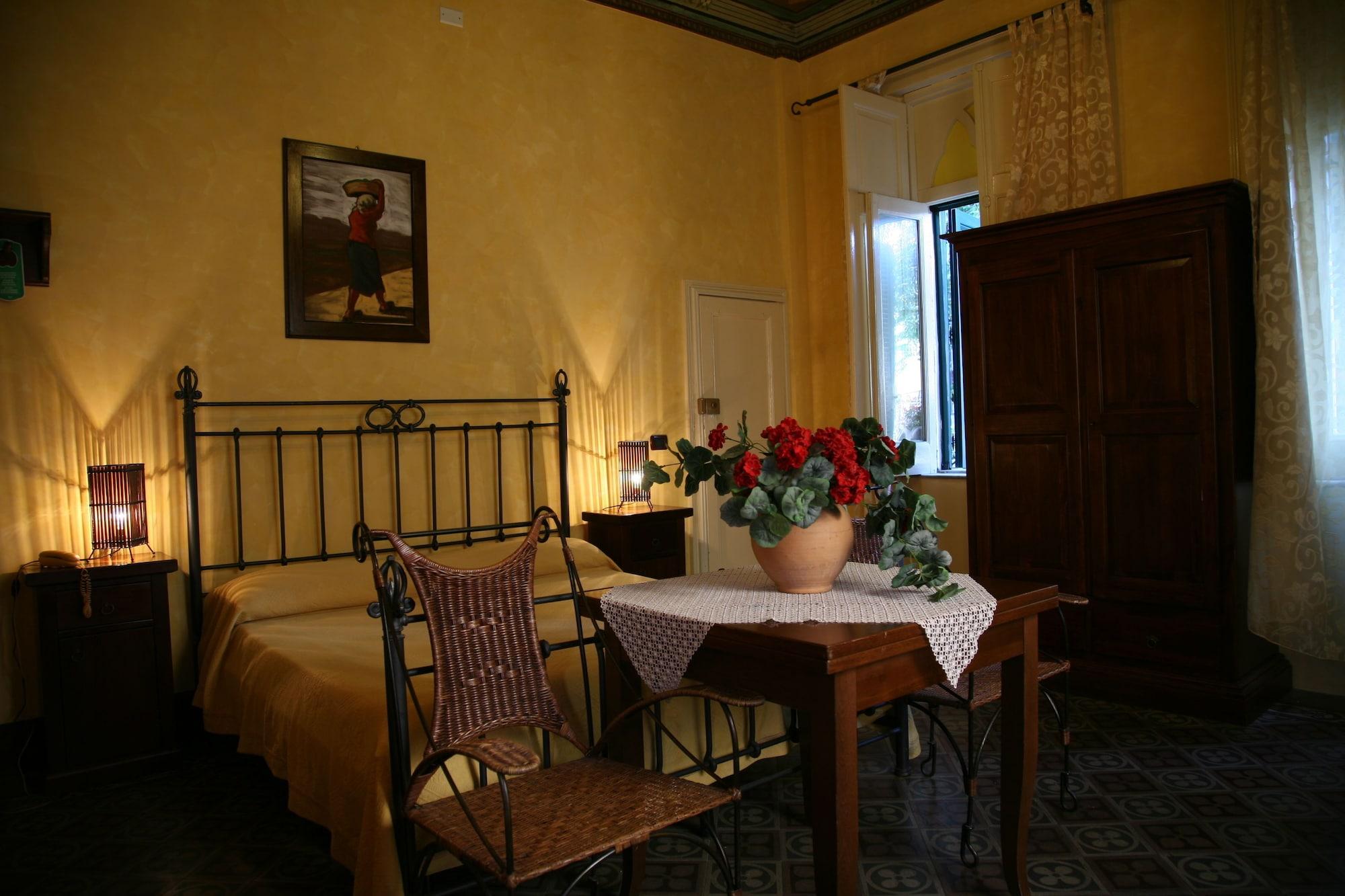Hotel Villa Antica Тропея Экстерьер фото